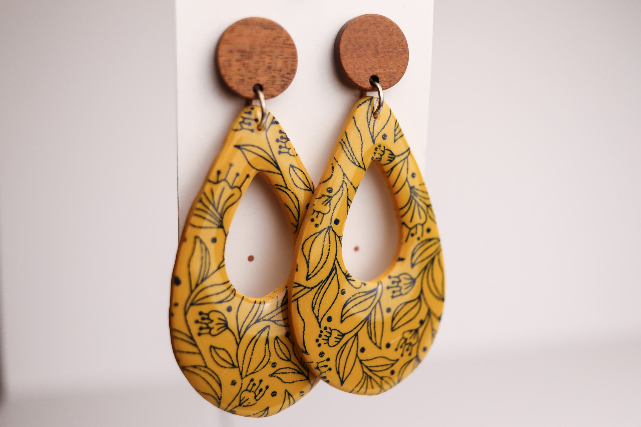 Boho Mustard Floral Vine Earring